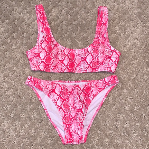 SHEIN PINK SNAKE PRINT BIKINI - Picture 1 of 4